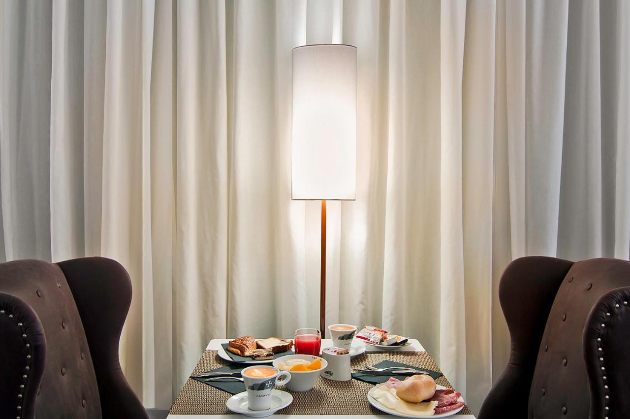 Hotell Caravel 4*