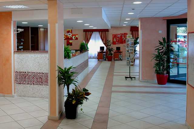 Hotell Caravel 4*