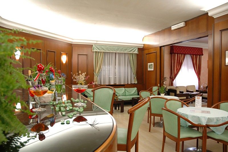 Hotell Caravel