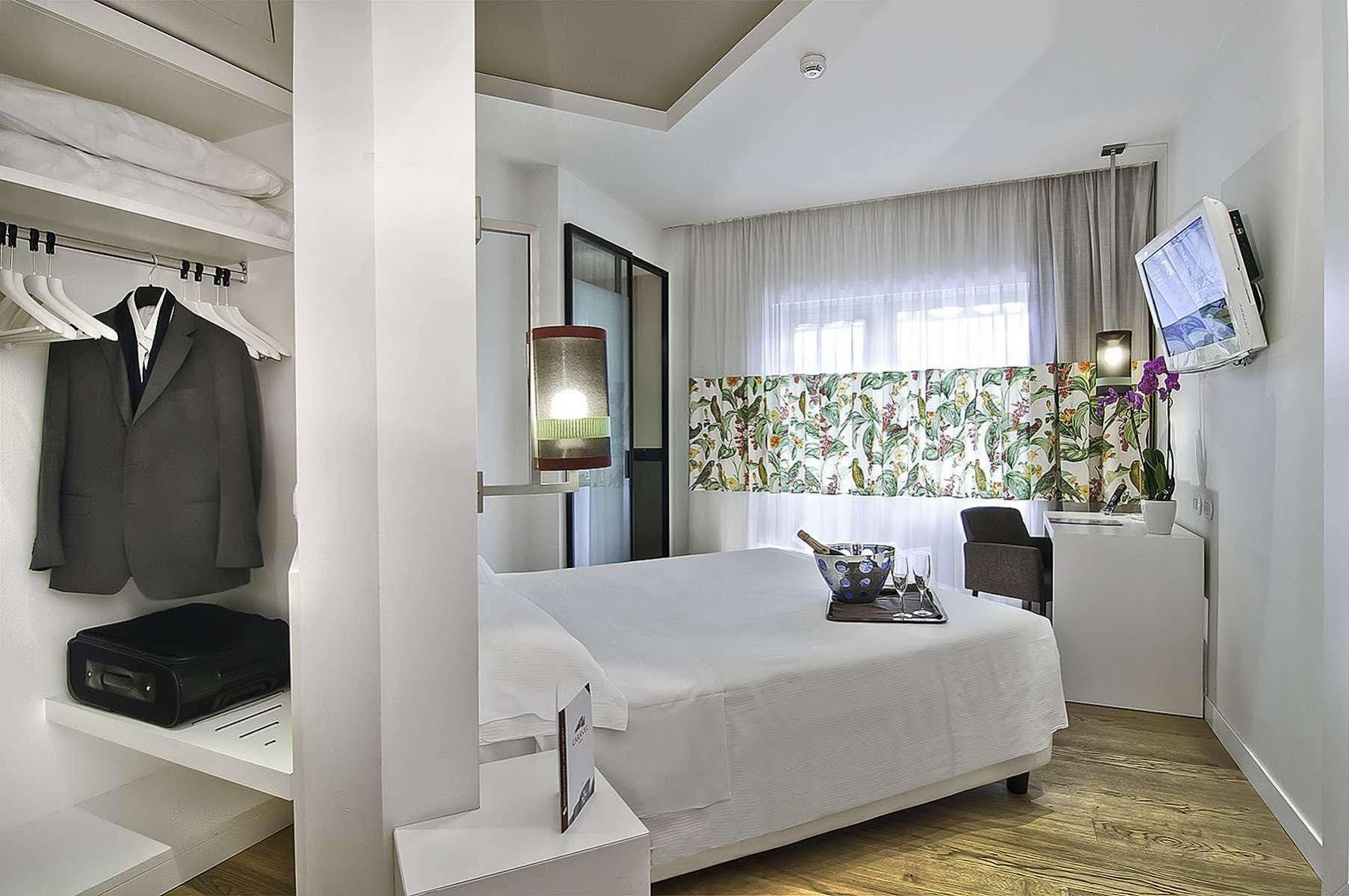Caravel Hotell 4*
